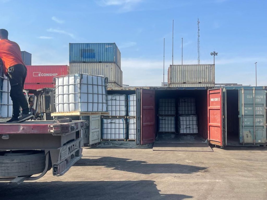 Bitumen shipment to China