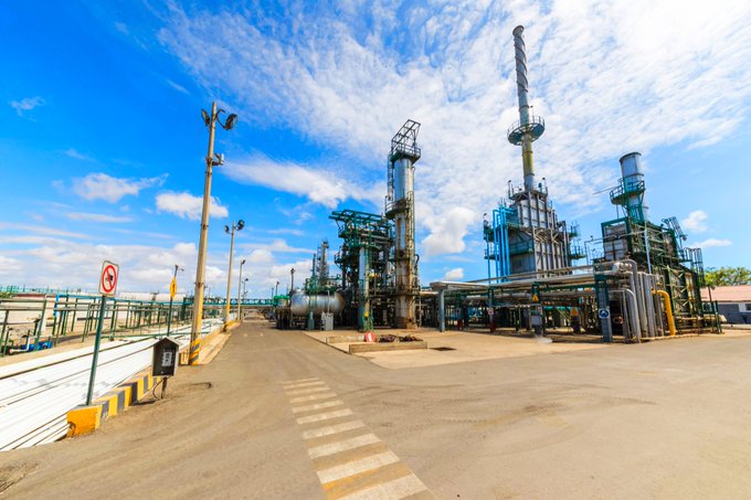 Fire Halts Production At Ecuador's Biggest Oil Refinery